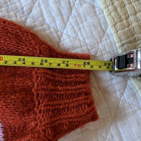 Forever 21 Crewneck Sweater, Size S - Picture 9 of 9